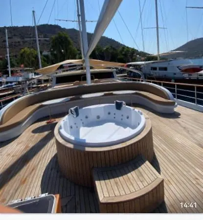 Bluemarmarisgulettour Botel